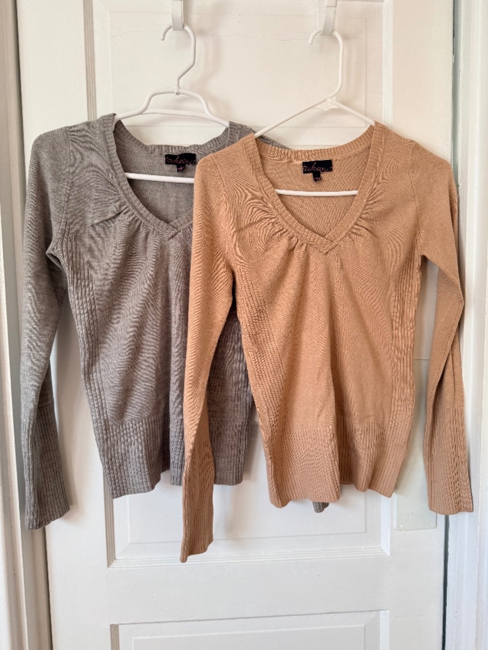 Women’s sweaters size small (juniors)